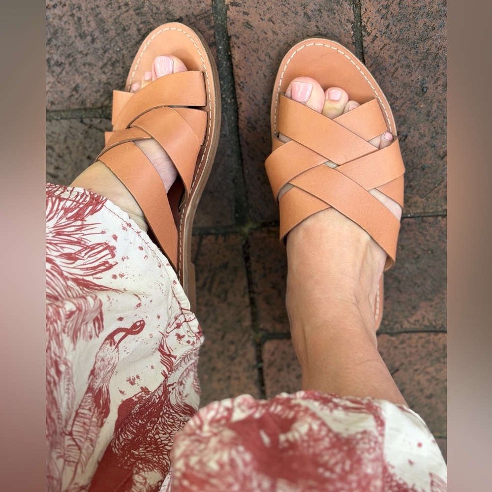 Madewell Size 7 Tan Crisscross Leather Slide Sandals Flat Slip On for Women